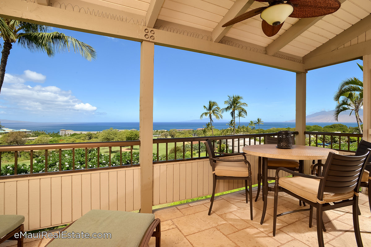 Beautiful ocean views from this second floor unit at Wailea Ekolu