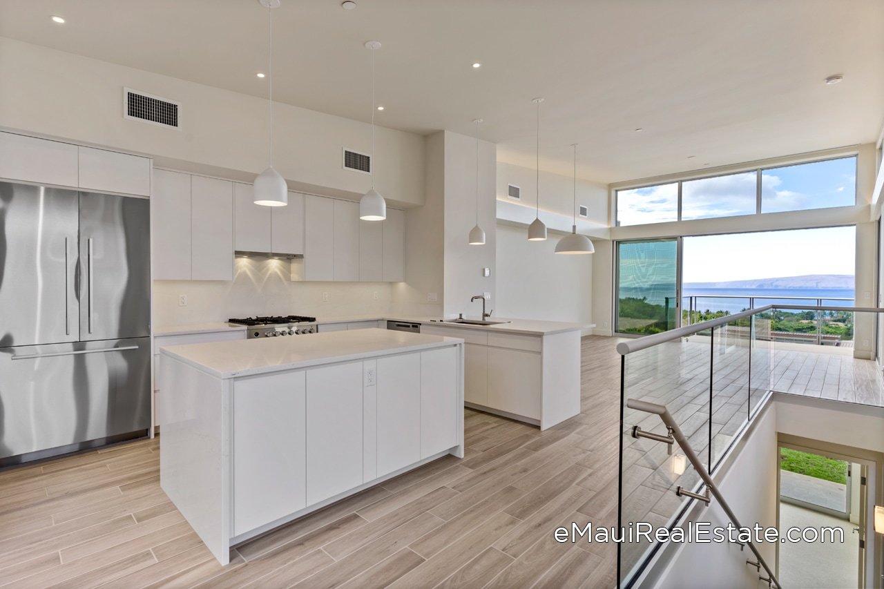 Upgraded unit at Makalii on the upper level with ocean views
