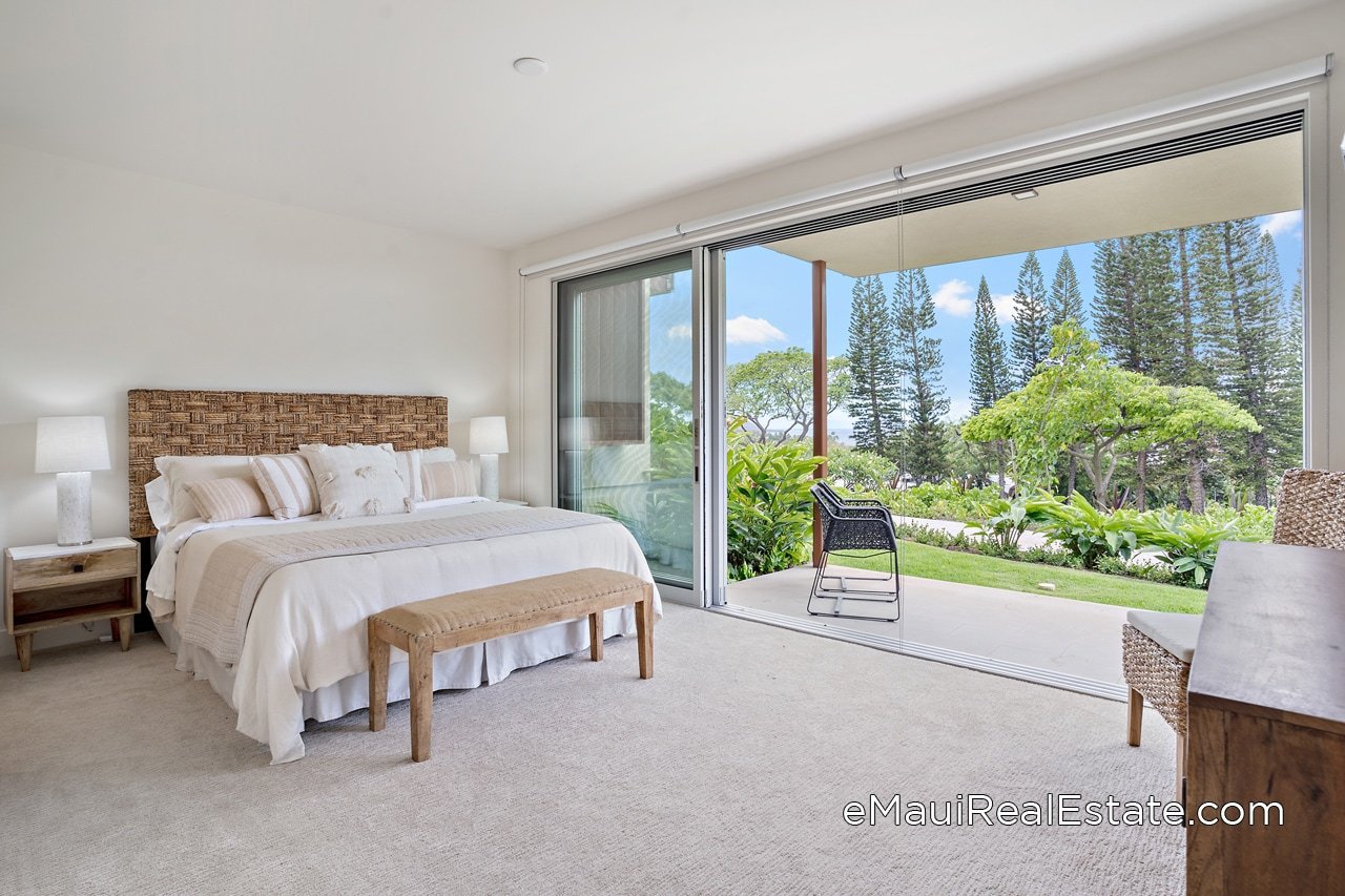 Ground floor master suite at Makalii has it's own covered lanai