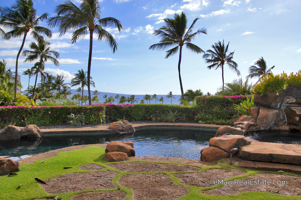 All of the homes at Maluhia at Wailea have their own private pools. 