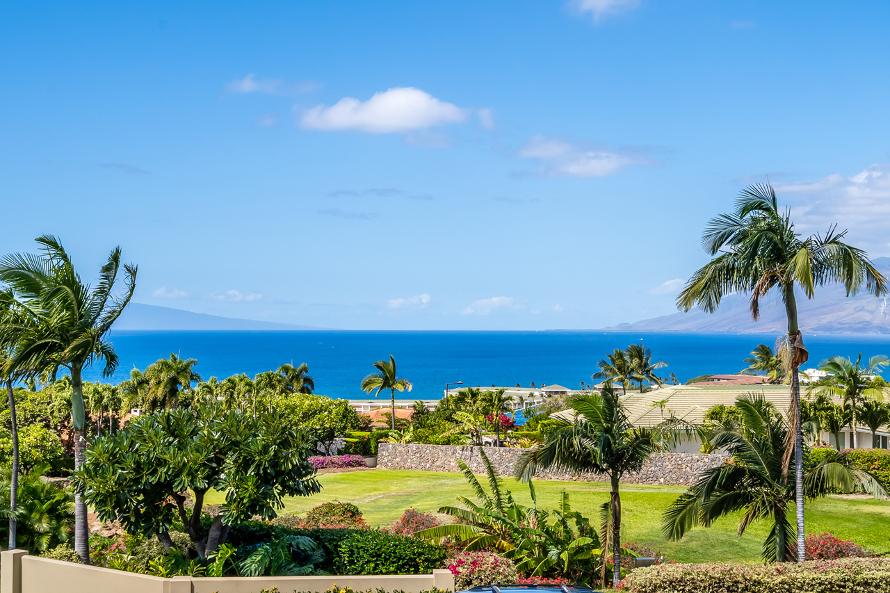 Panoramic ocean views: Perfect combination of privacy and views in Wailea Golf Estates