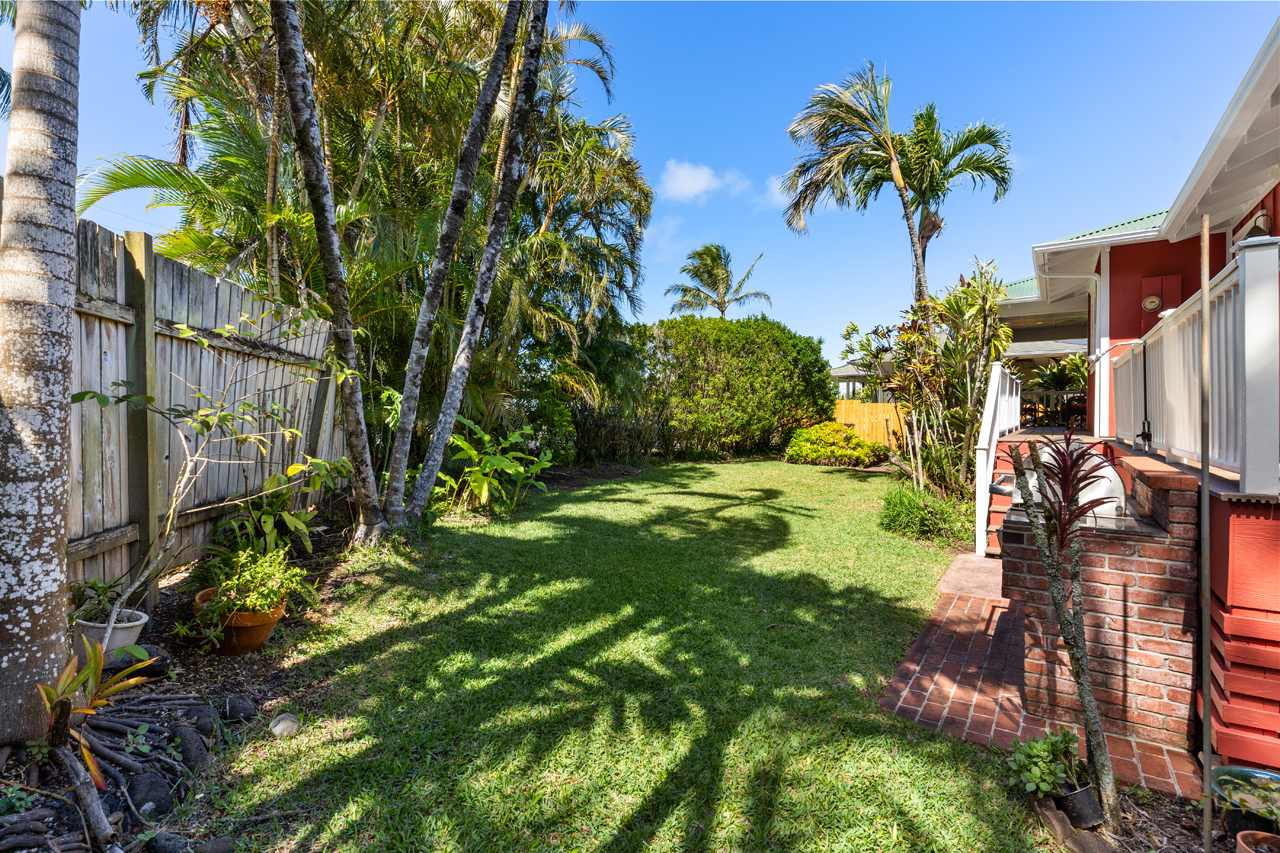 Manicured lawn and garden: 