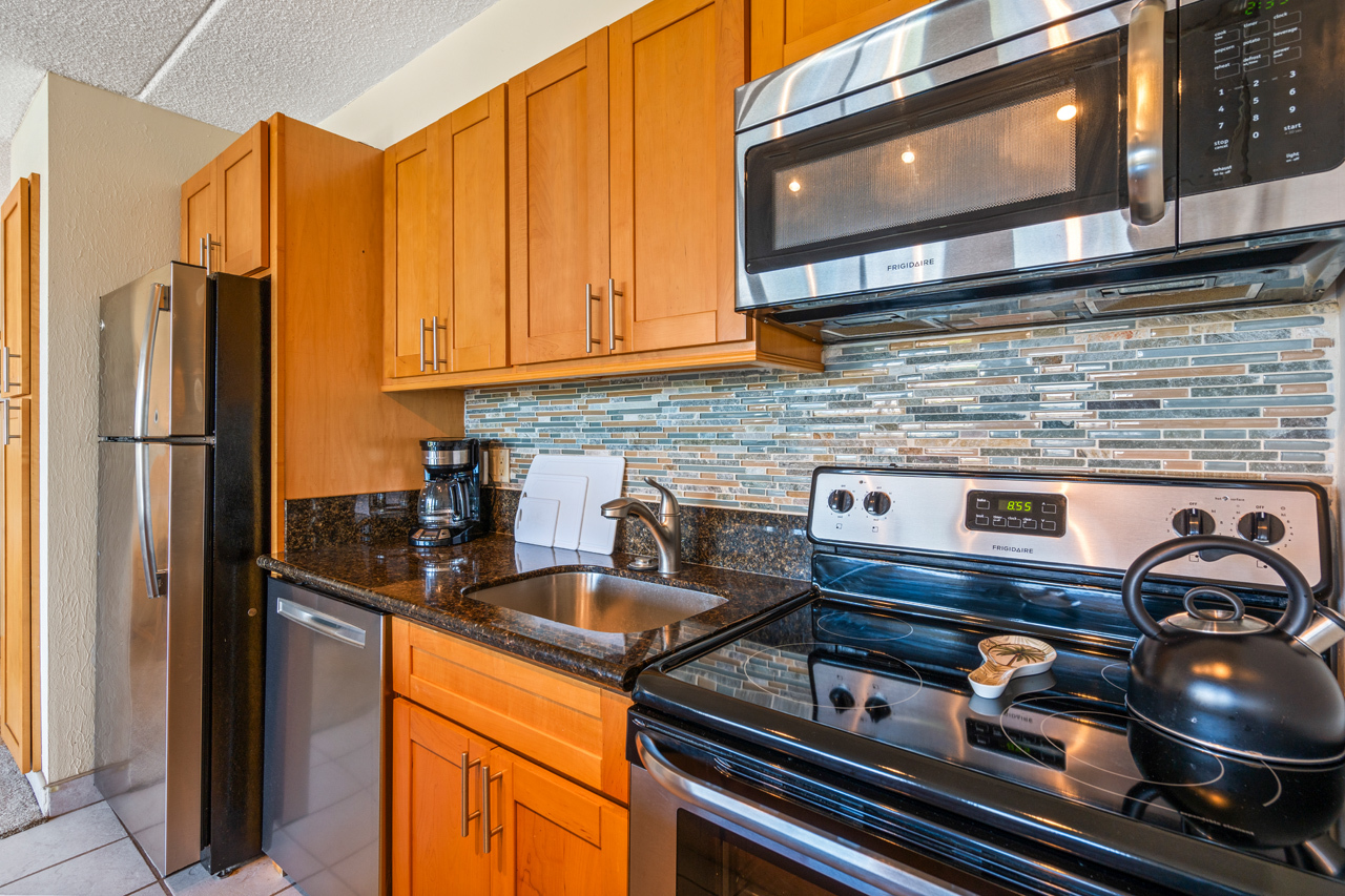 Kitchen: 